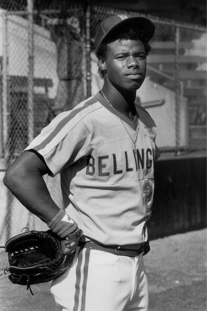 Sammy Sosa, circa 1990  White sox baseball, White sock, Chicago white sox