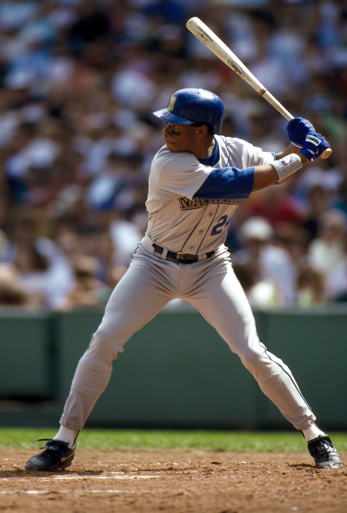 Remember Ken Griffey Jr.'s swing, style and smile with classic Home Run  Derby footage