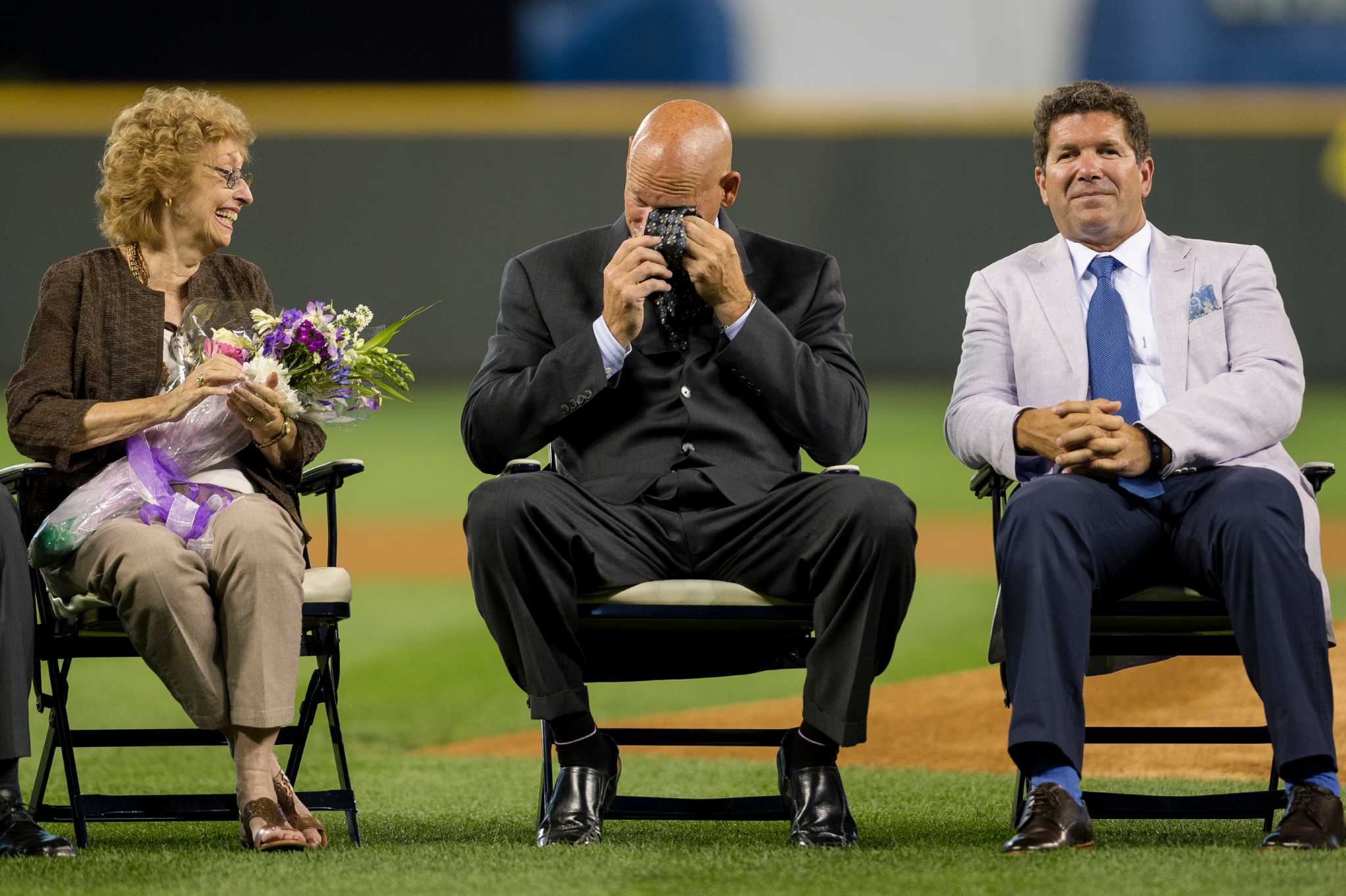 Seattle sports legend Ken Griffey Jr. and wife, Melissa, become