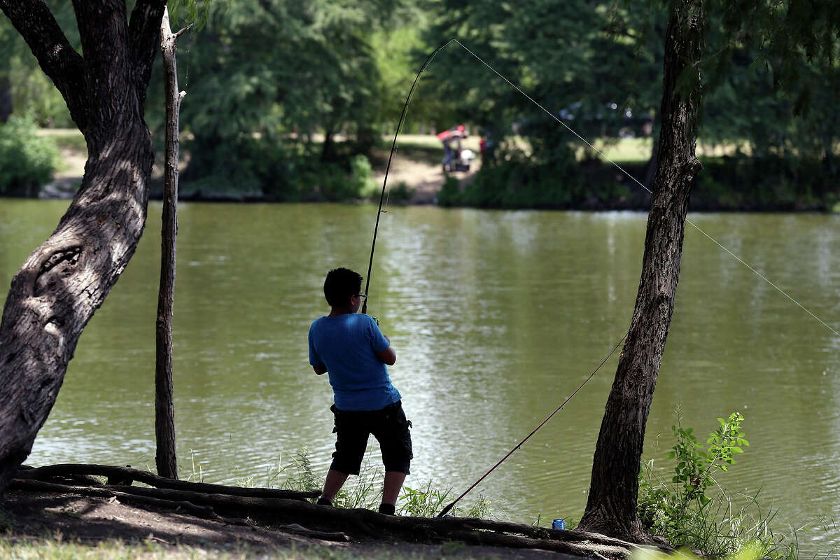 Neighborhood 'fishin' a delight of S.A. South Side