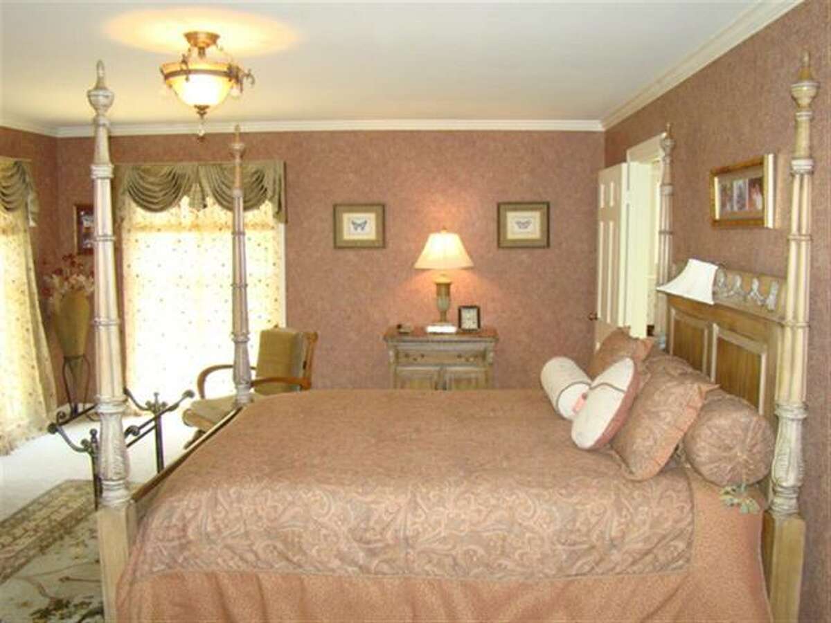 Hot Property Milliondollar Darling