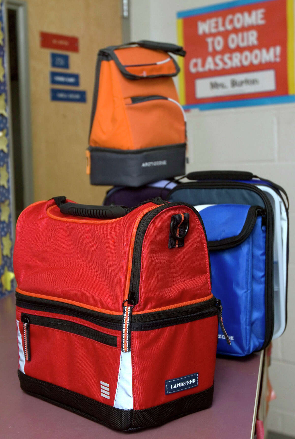 Lunch boxes 101 How to buy them. How to fill them