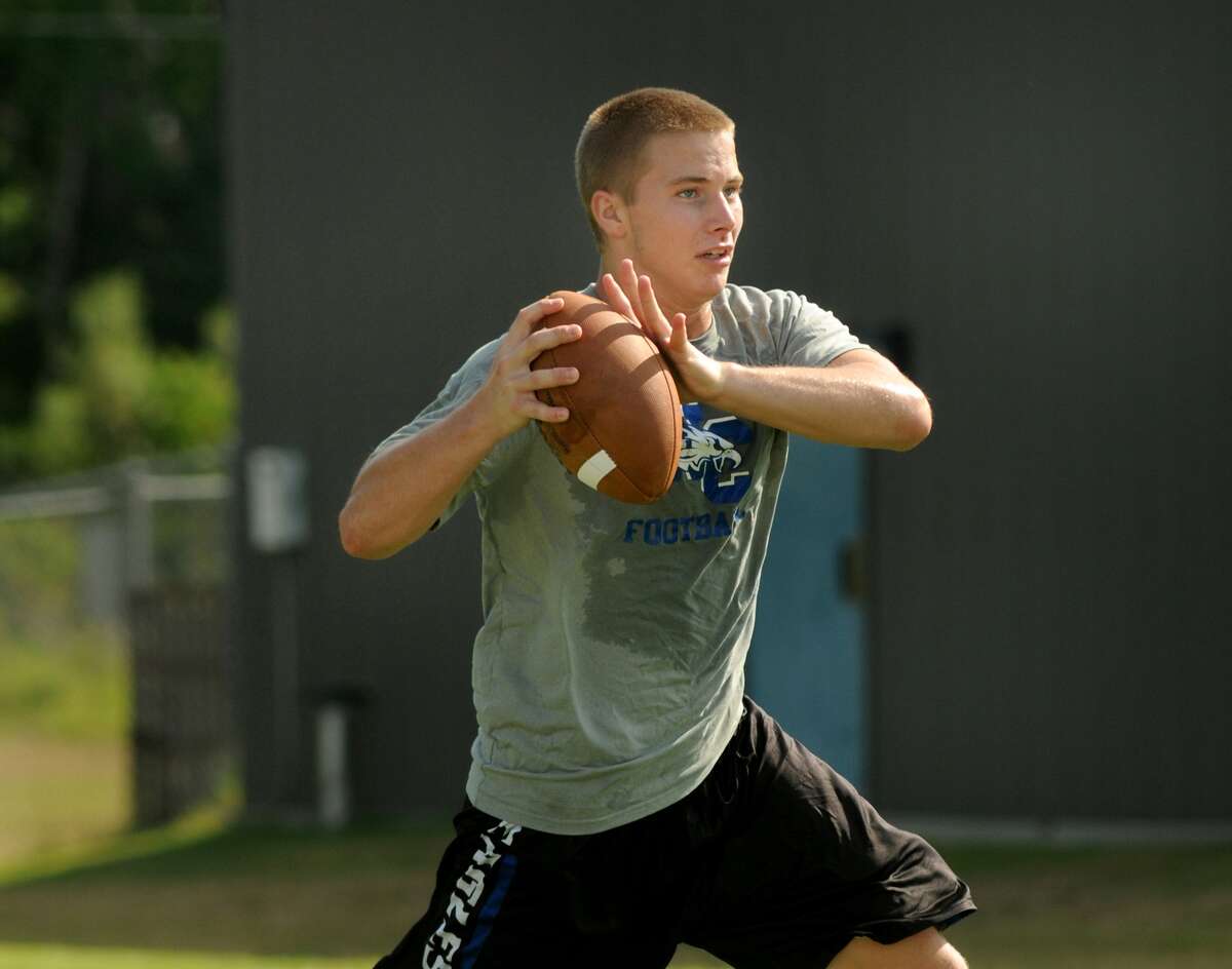 New Caney football coach Pennington sees improved Eagles attack
