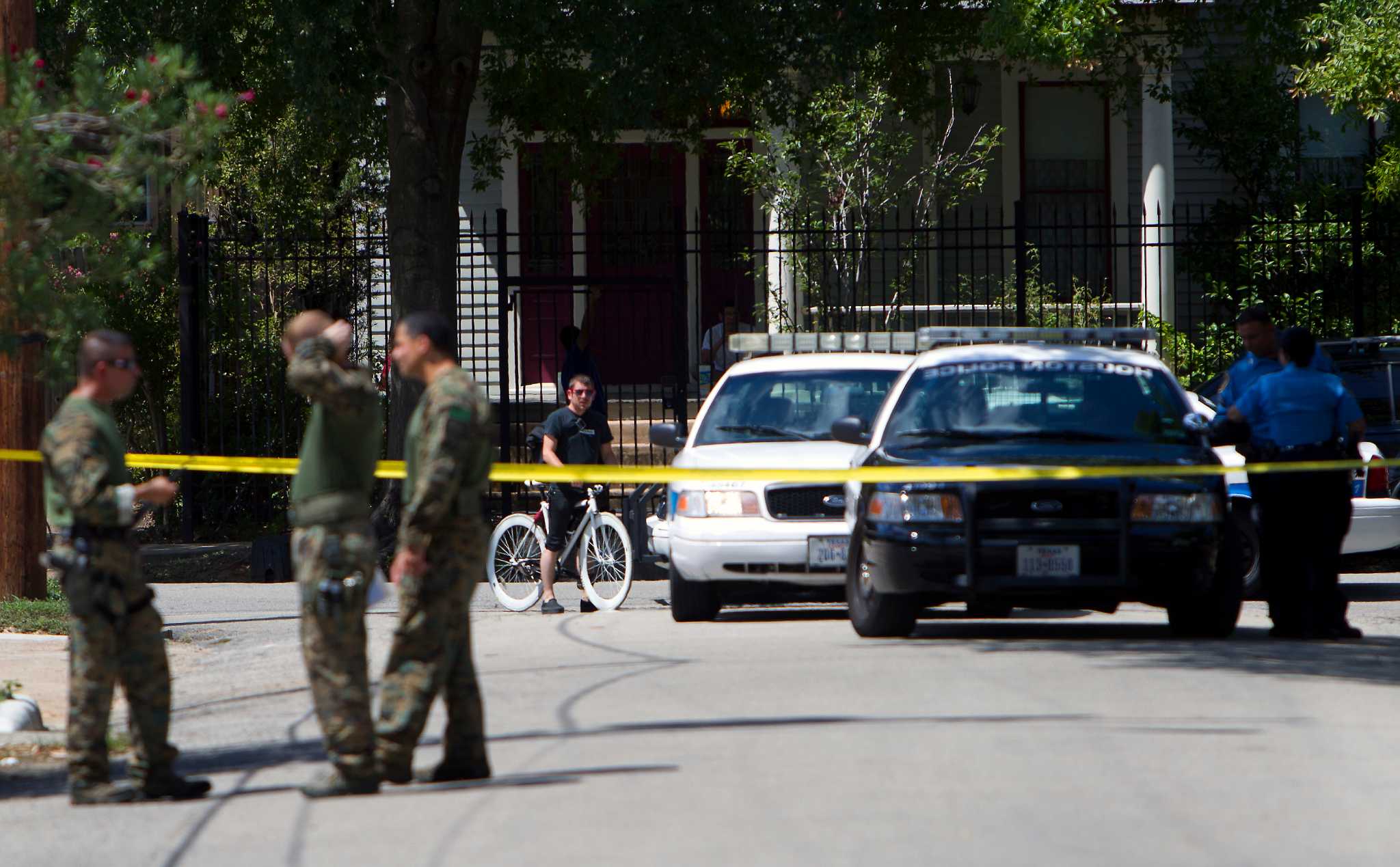 Two women identified in Montrose murdersuicide SWAT scene