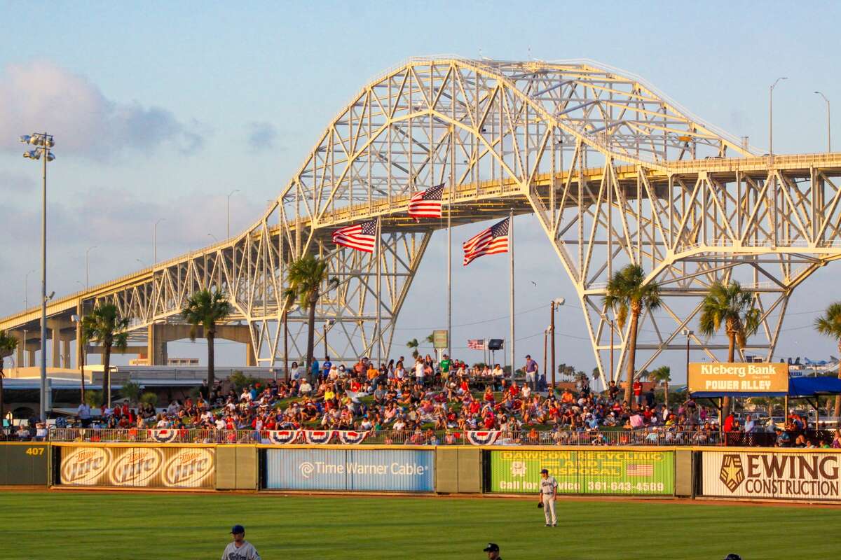 New photos show progress in billiondollar Corpus Christi Harbor Bridge