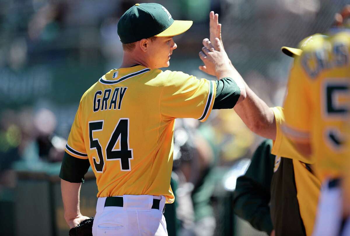 Fact: Jose Altuve and Nate Freiman are not the same height.