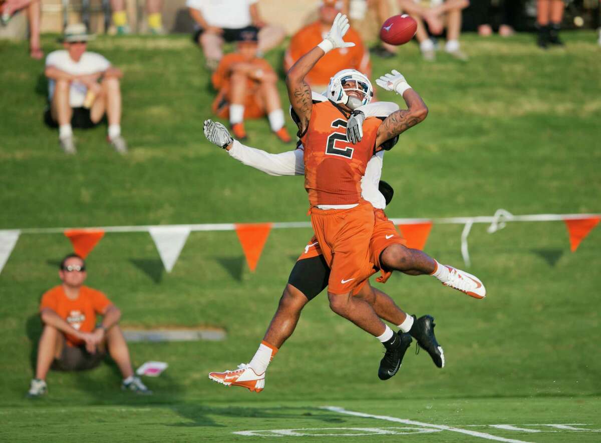 With the UT starters out with injuries, sophomore receiver Kendall Sanders can display his skills.
