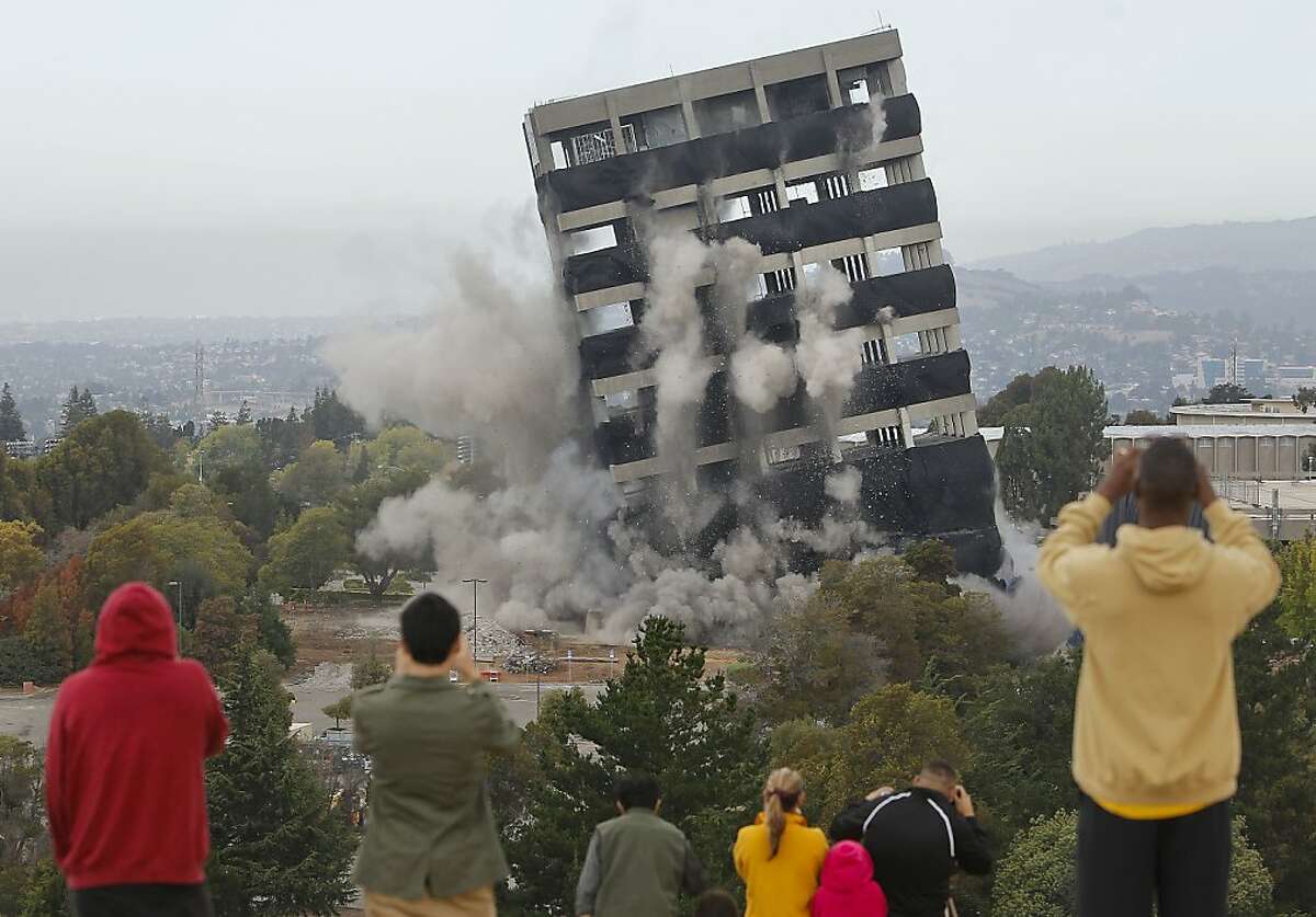 Warren Hall at Cal State East Bay imploded