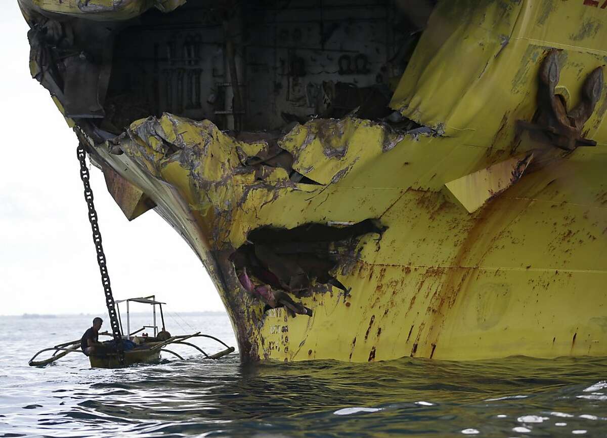 Underwater search for Philippine ferry crash victims