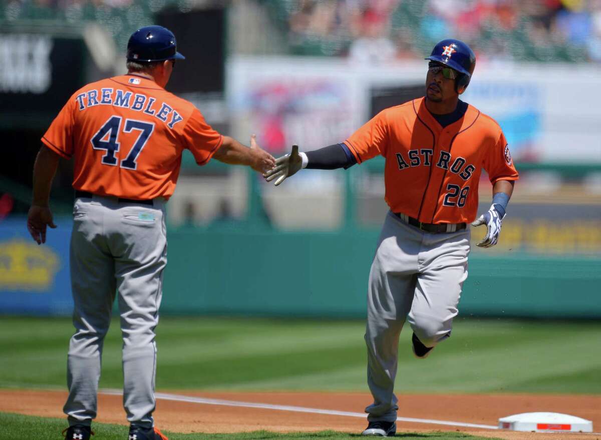 Hoes, Dominguez lift Astros to series win over Angels