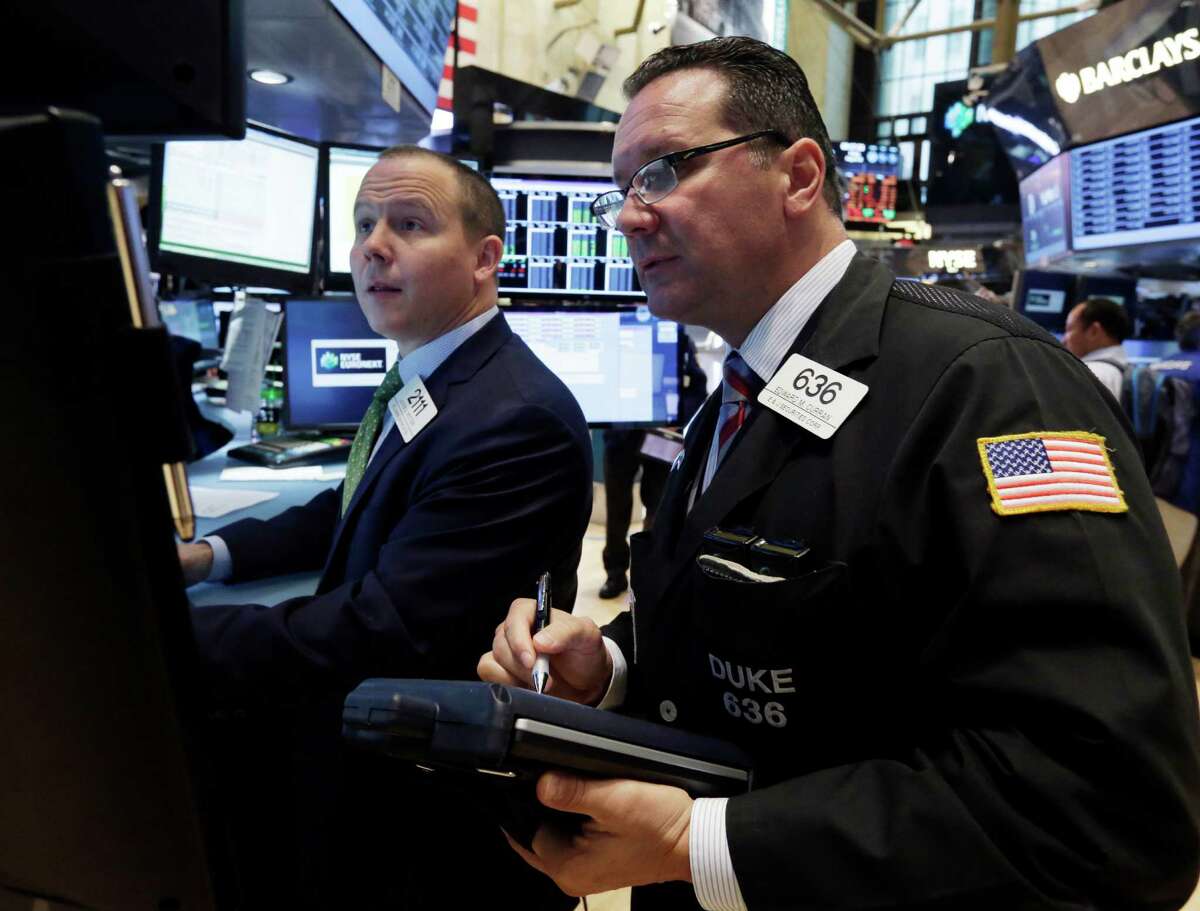 Stocks' skid continues for fourth straight day