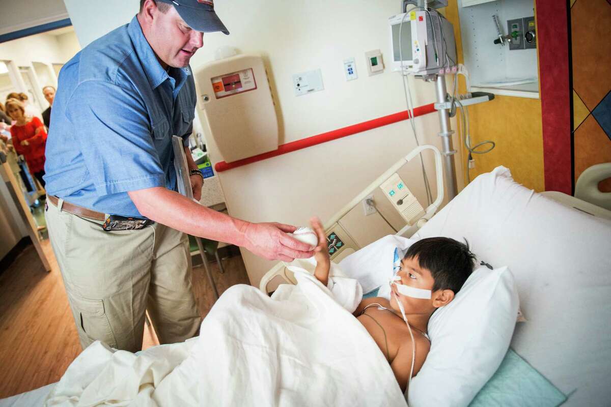 Houston Rockets Visit Pediatric Patients at Children's Memorial