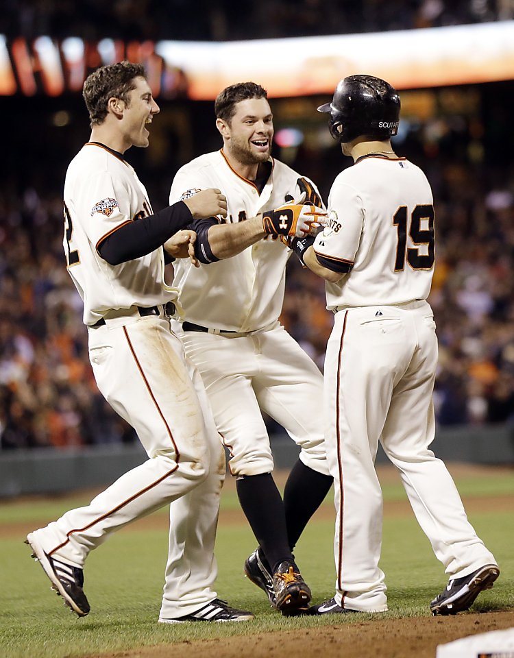 Giants top Red Sox on walkoff walk