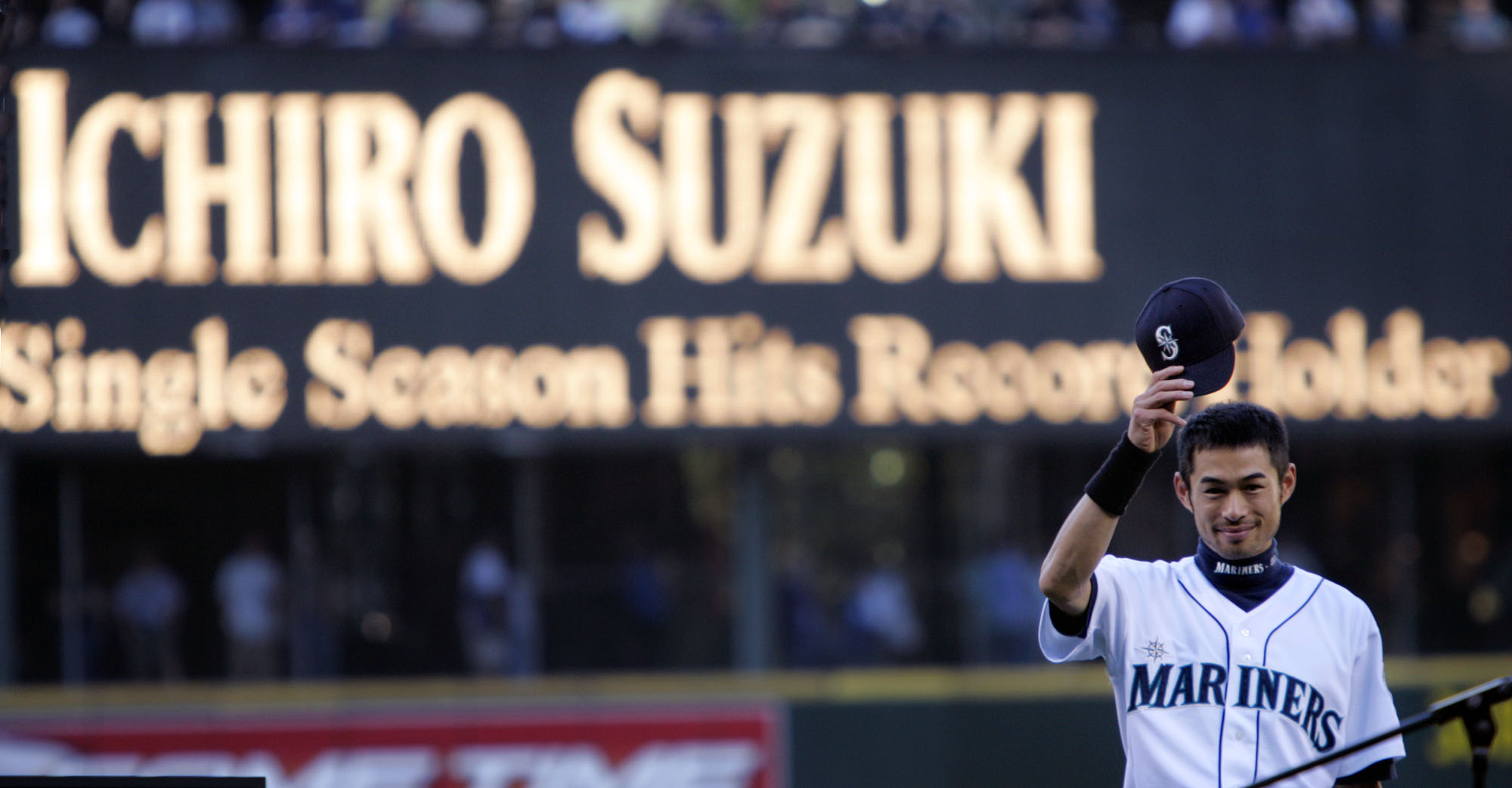Mariners release Ichiro Suzuki, moving to front office