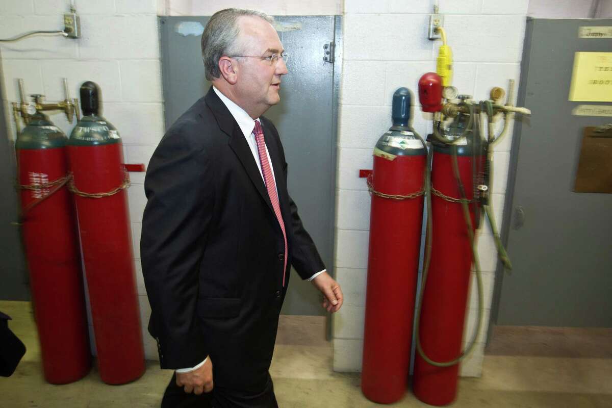 American Petroleum Institute President & CEO Jack Gerard tours a pipe fitters training facility Wednesday, Aug. 21, 2013, in Houston. With the expanding production in North America, more trained workers are going to be needed. ( Brett Coomer / Houston Chronicle )