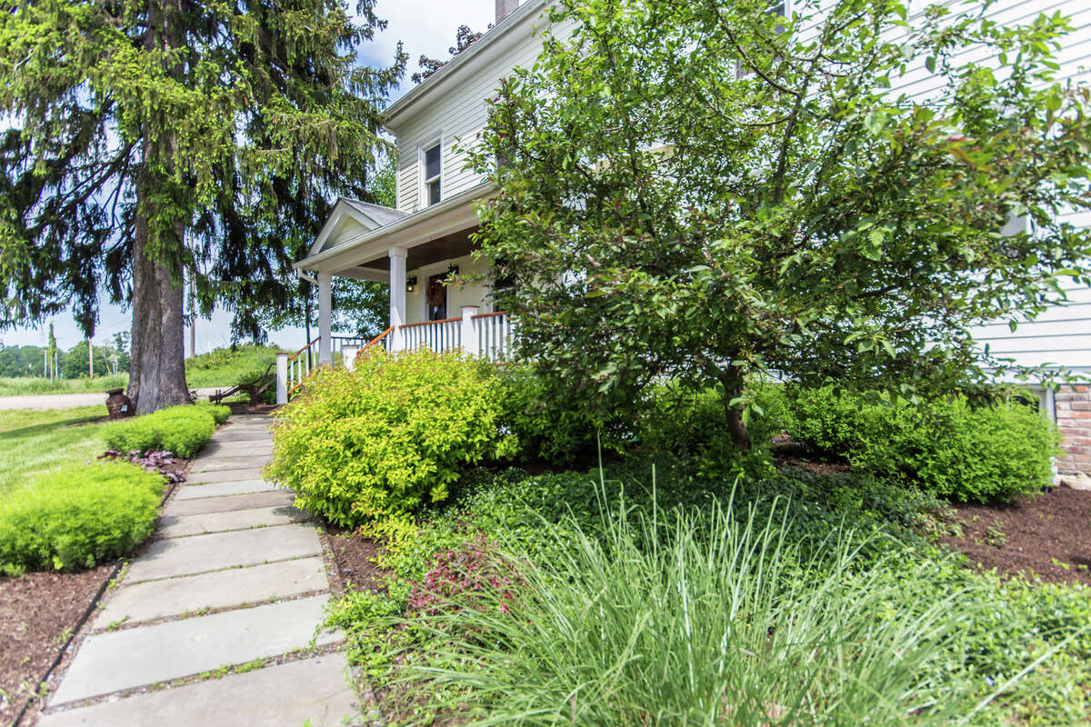House of the Week Farmhouse in Easton