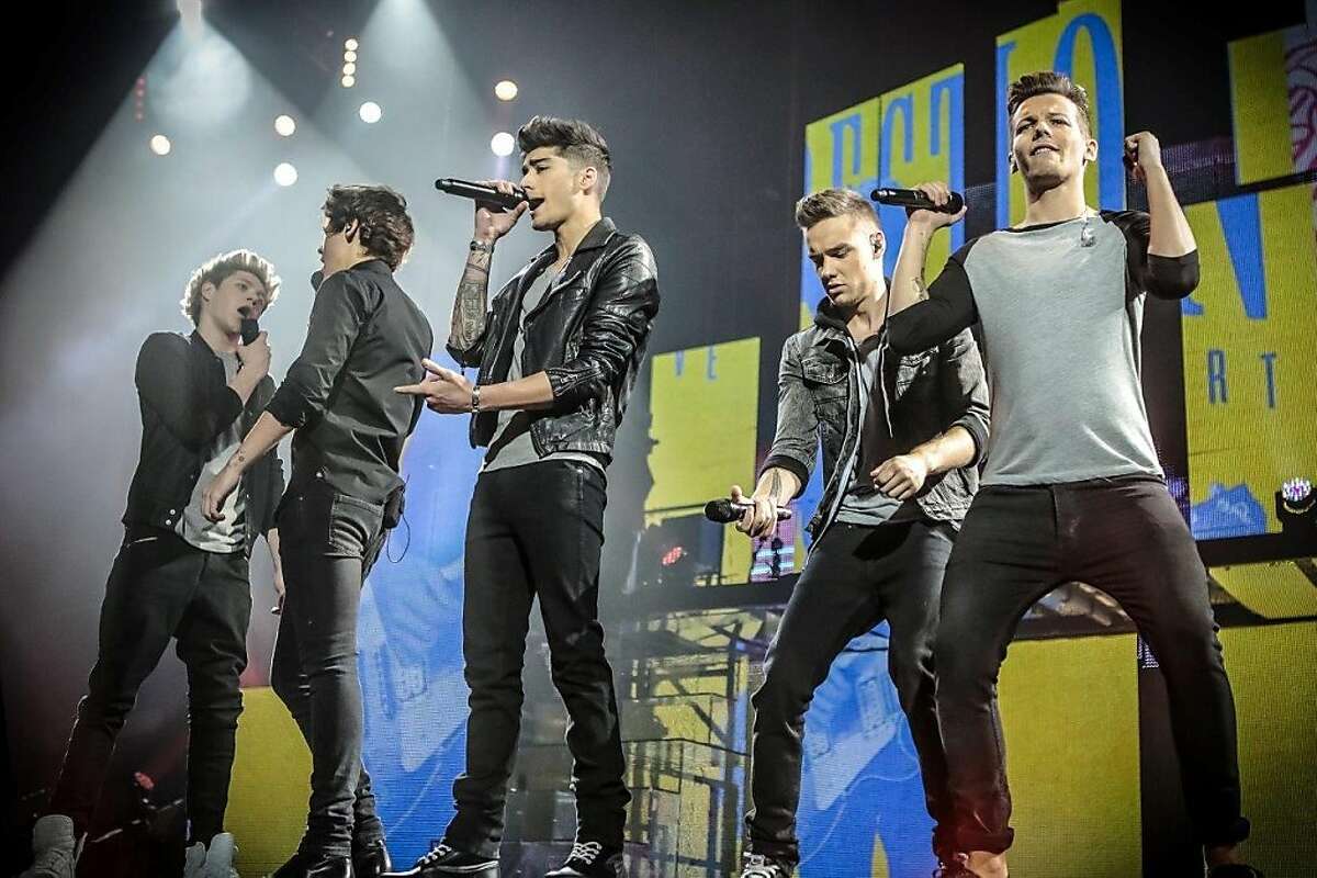 One Direction performs in "One Direction -- This Is Us."