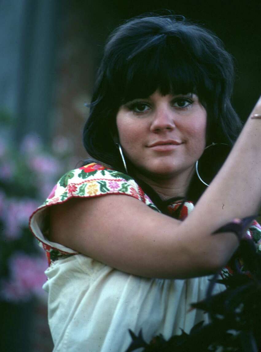 Linda Ronstadt, circa 1970. 