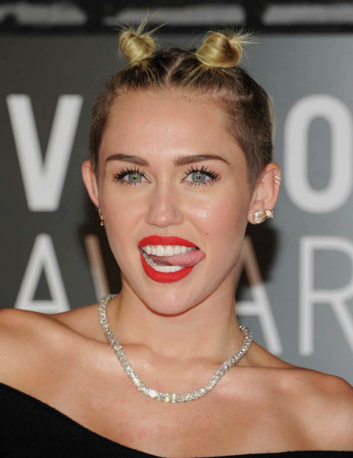 MTV-MVA: What the heck – Miley Cyrus?