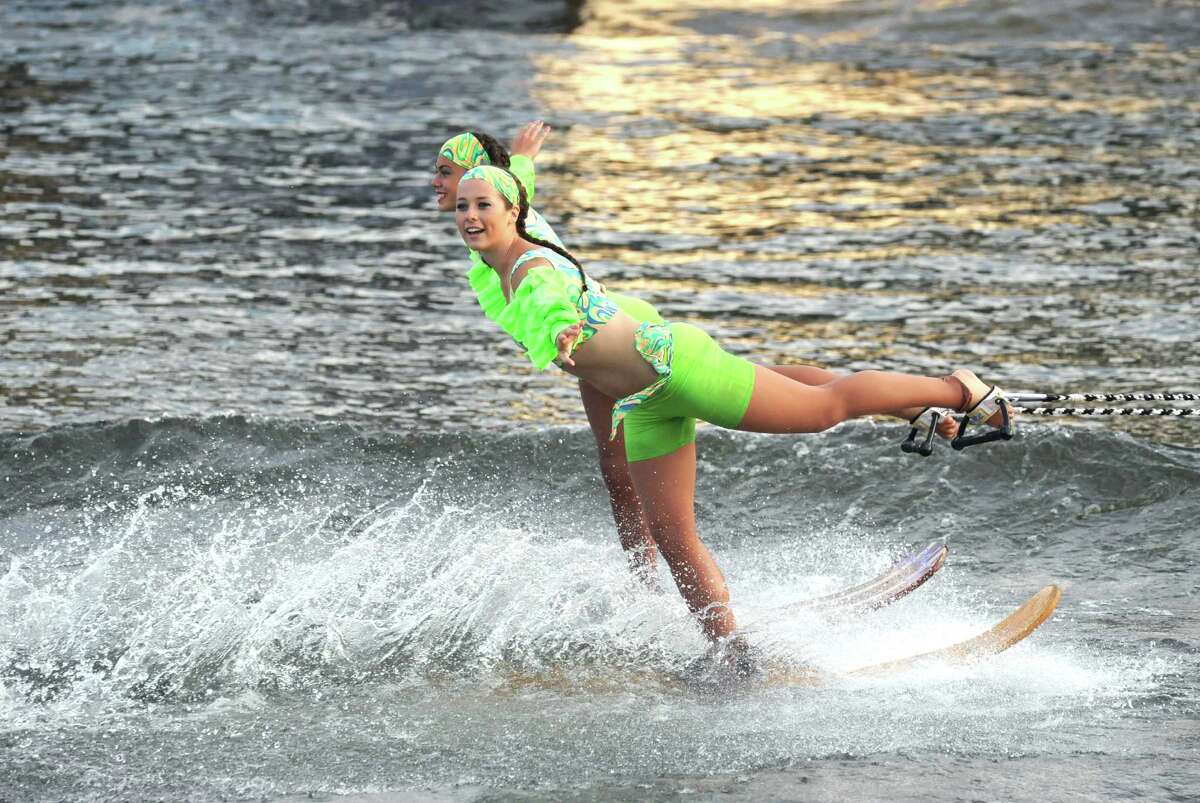 Photos Water ski show