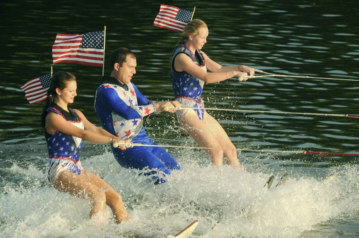 Photos Water ski show