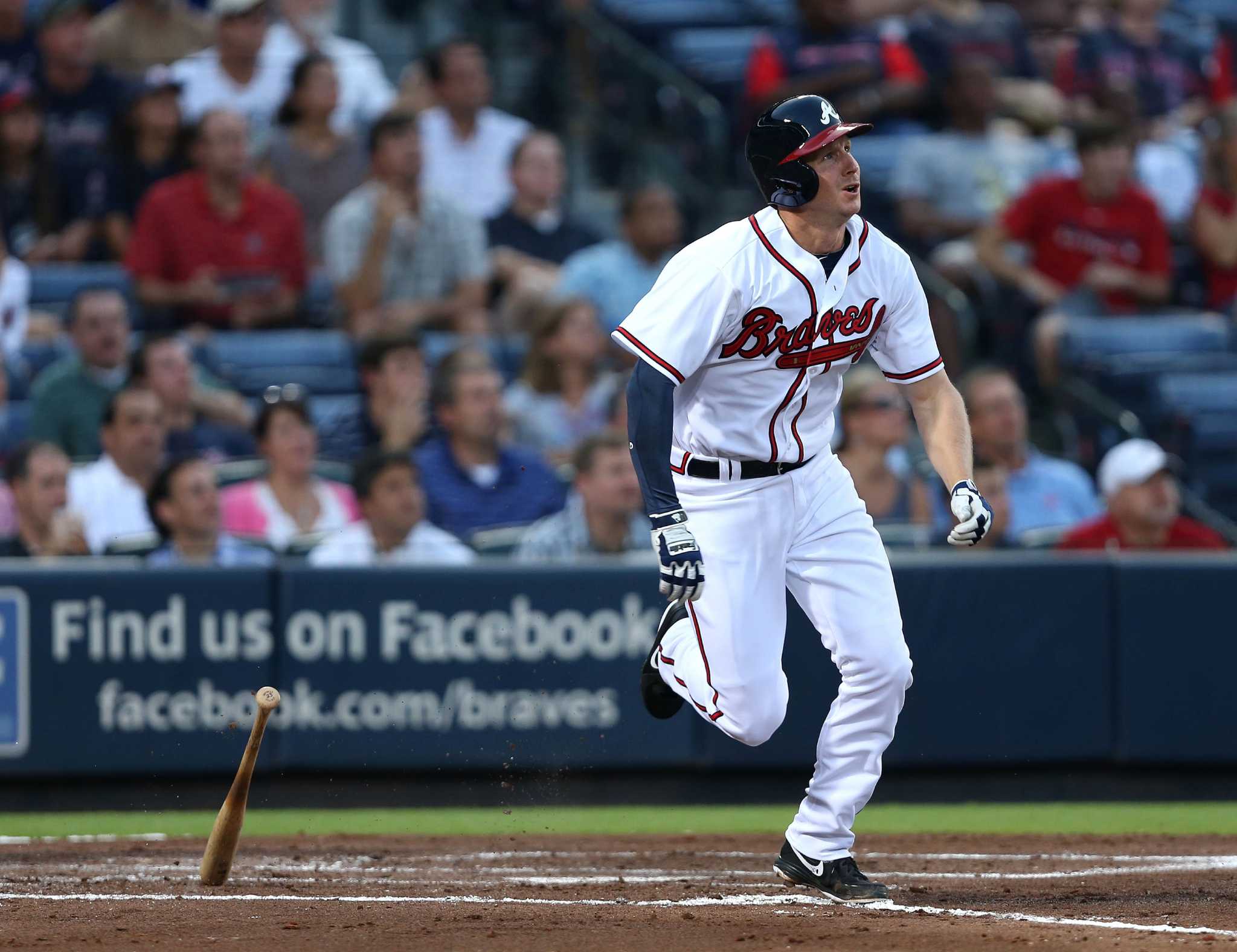 McCann's bases-loaded walk lifts Braves past Cardinals in 10
