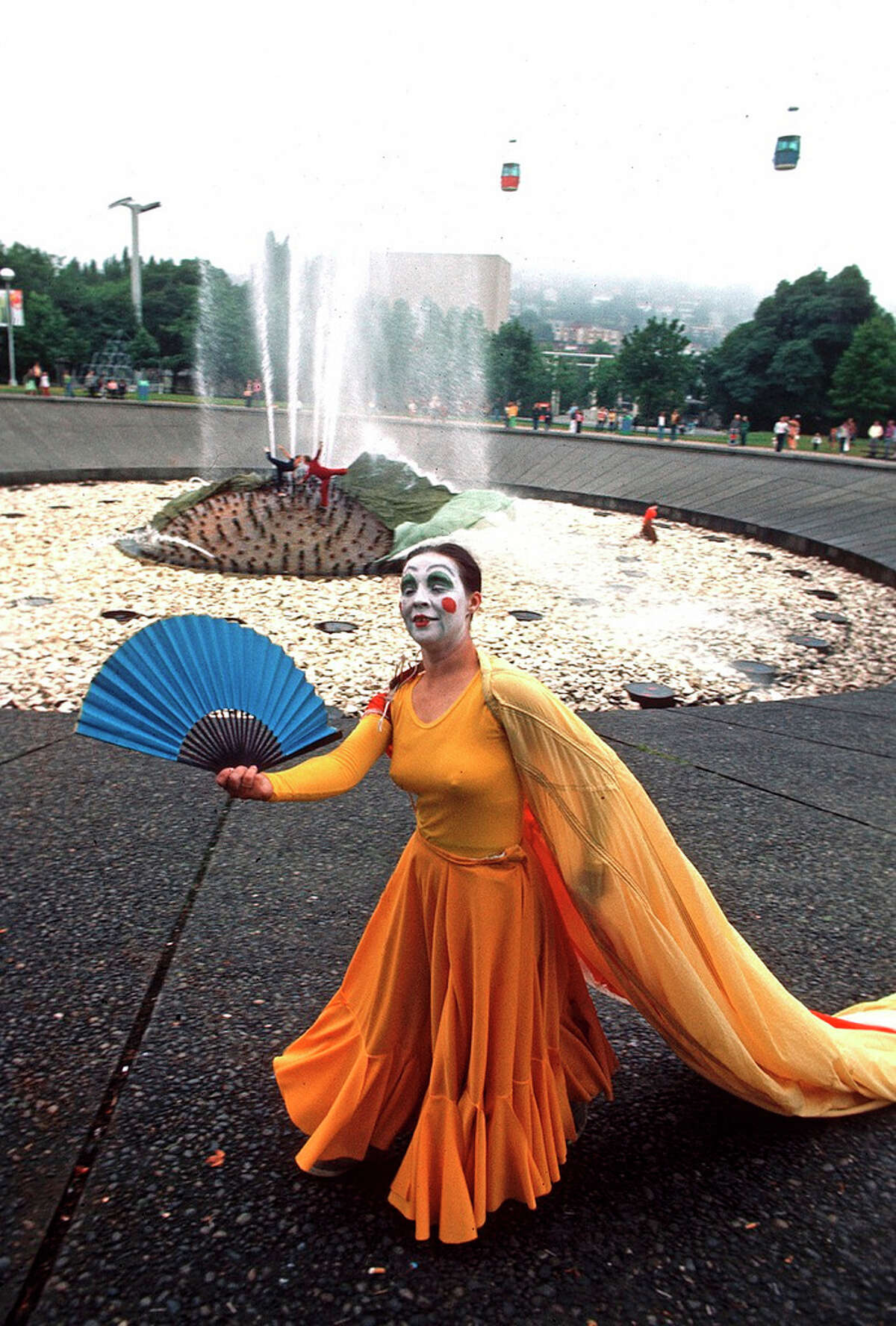 Bumbershoot flashback Hippies, 'fros and toplessness