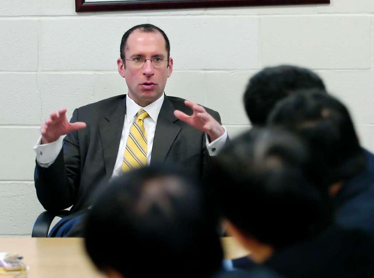 Stamford public schools Superintendent, Joshua Starr, meets with Chinese educators who were visiting Scofield Magnet Middle School in Stamford, CT, Tuesday morning Jan. 19th, 2010.