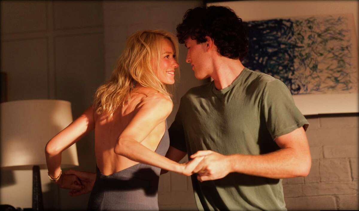 Lil (Naomi Watts) is swept away by Tom (James Frecheville), the son of her best friend.