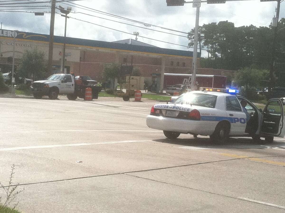 SWAT scene ends with armed suspect pulled from vent in Houston store
