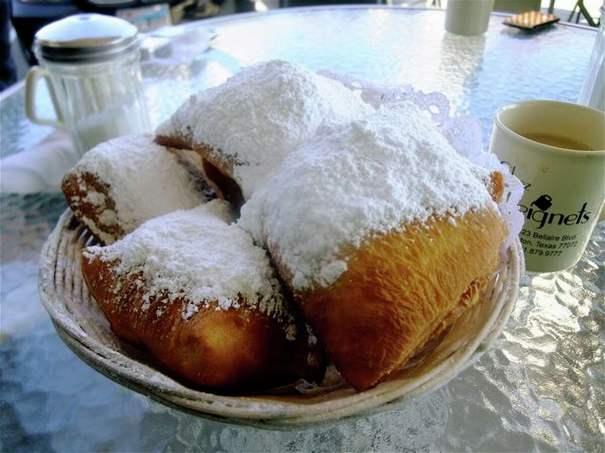 A double order of beignets at Chez Beignets.