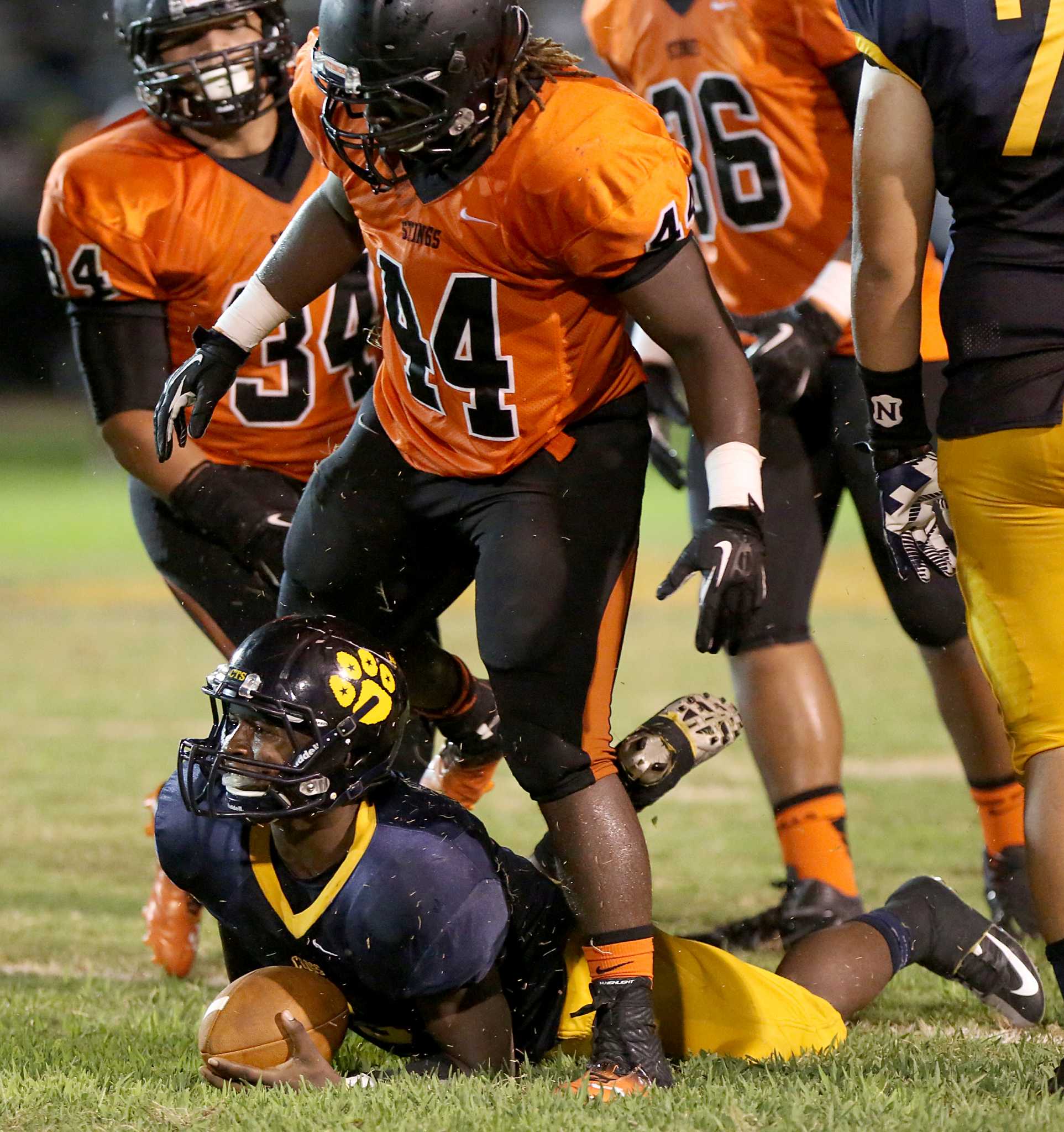 Texas City manhandles La Marque