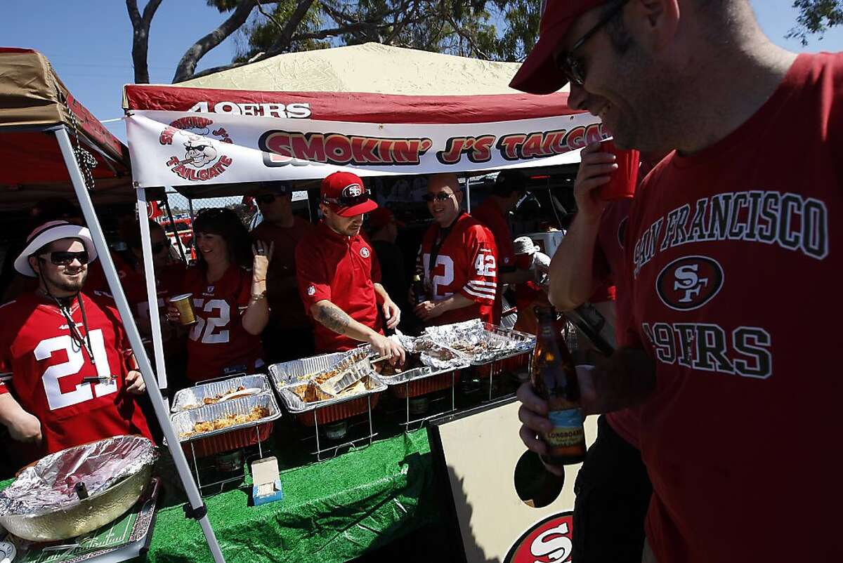 Niners tailgaters begin seasonlong 'Stick farewell