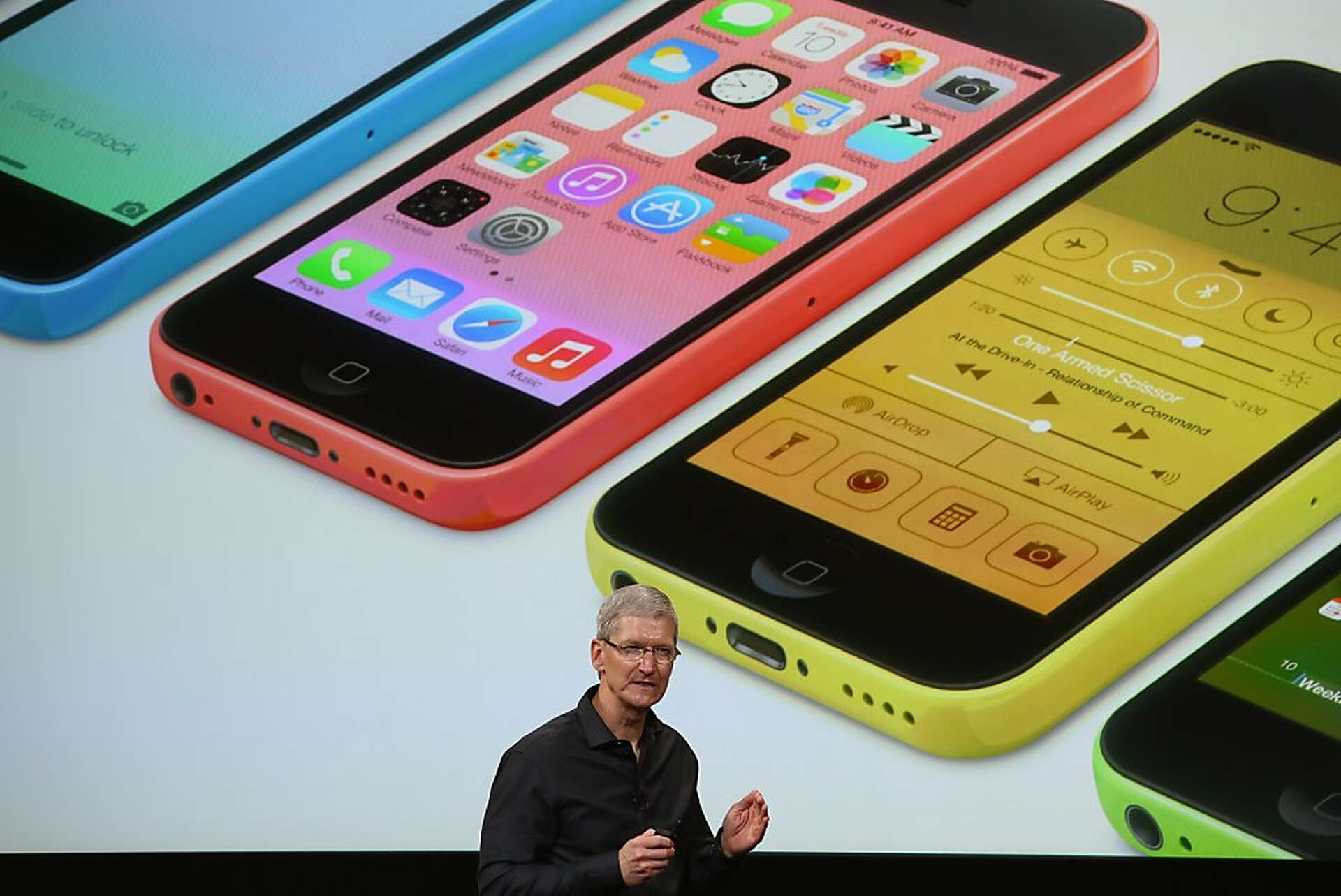 Apple's new iPhones reflect strategy shift