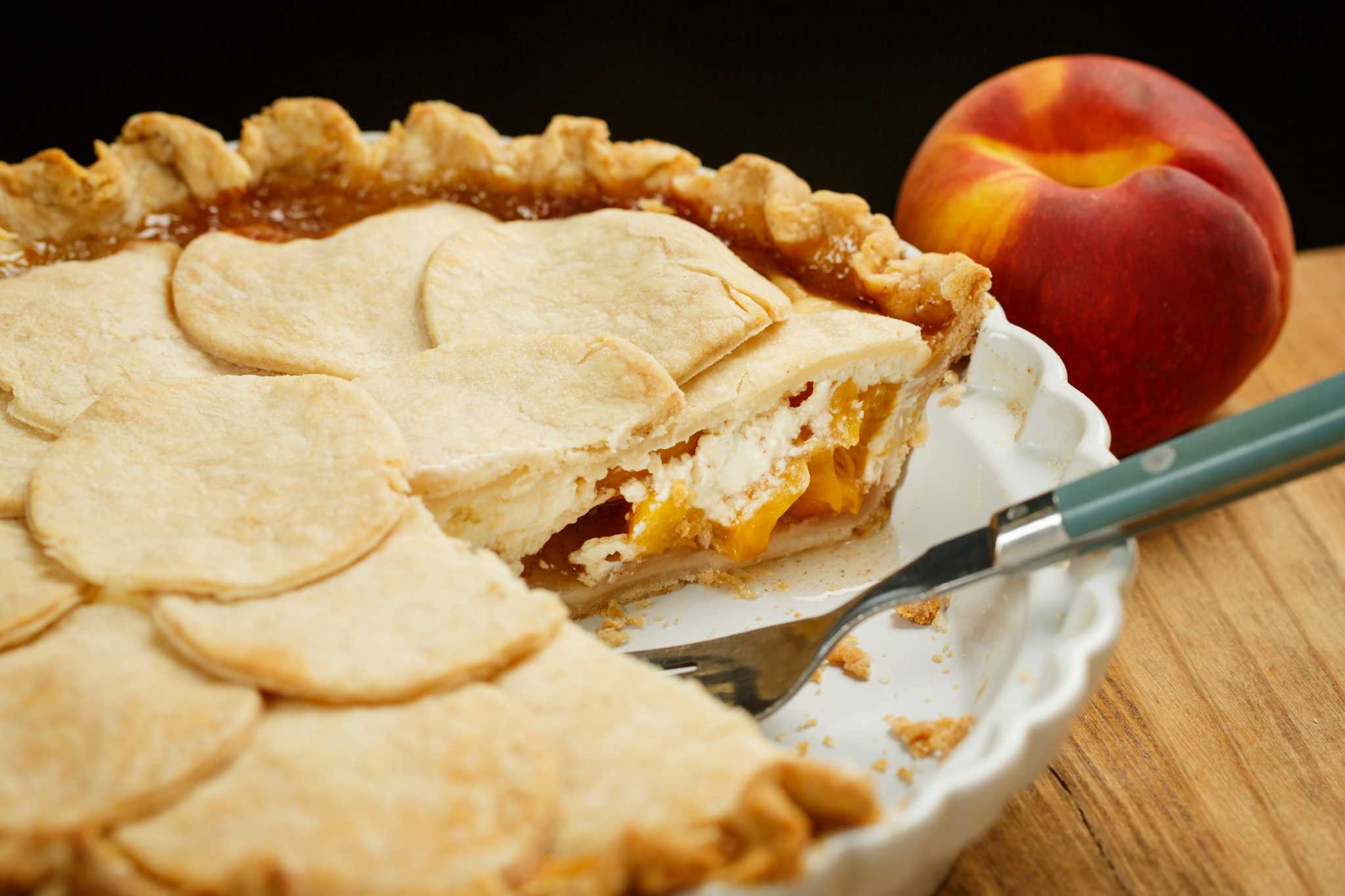 Peach pie & cheesecake = delicious