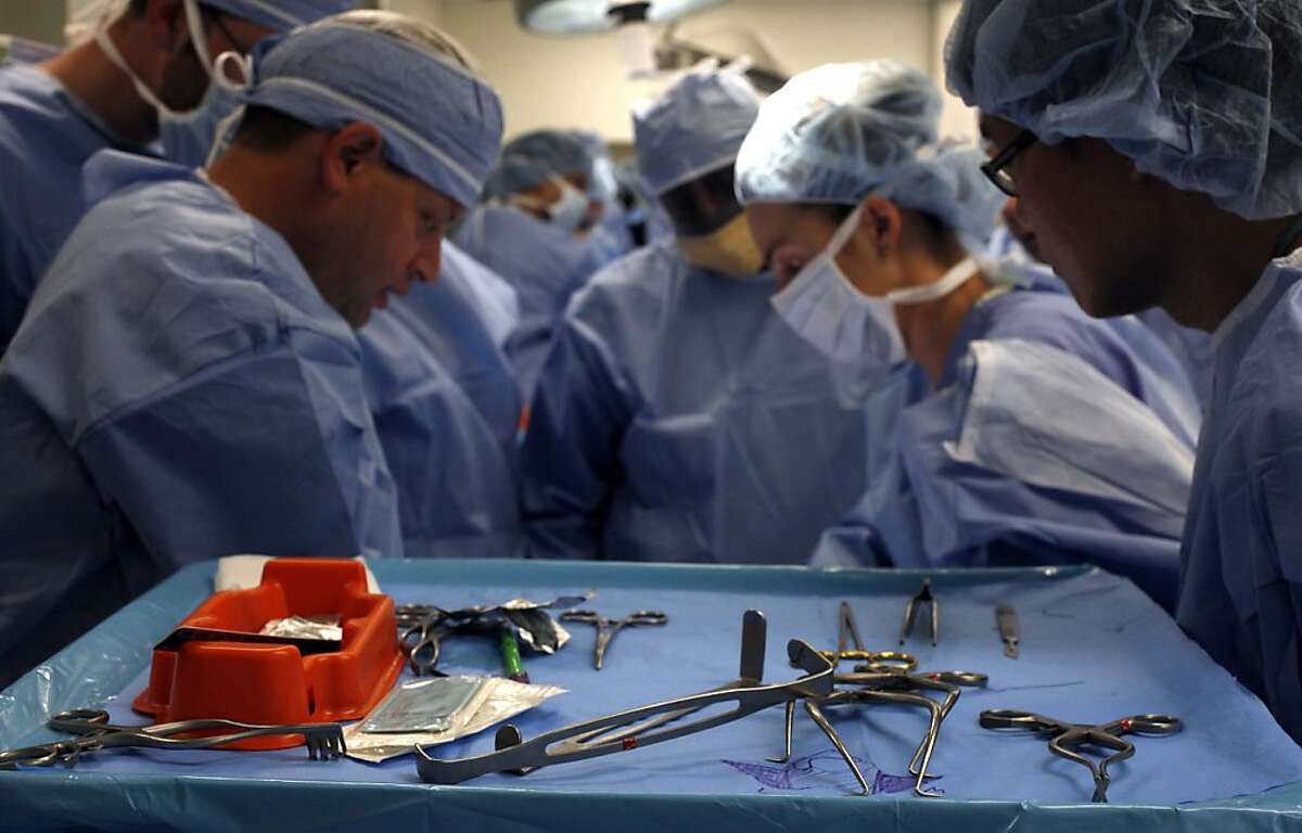 Sf Surgeons Course Helps Saves Limbs In Poor Nations 5625