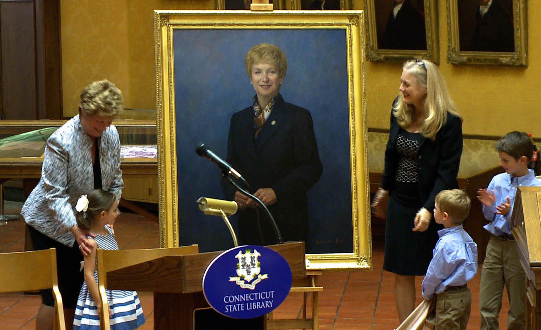 Rell's portrait unveiled