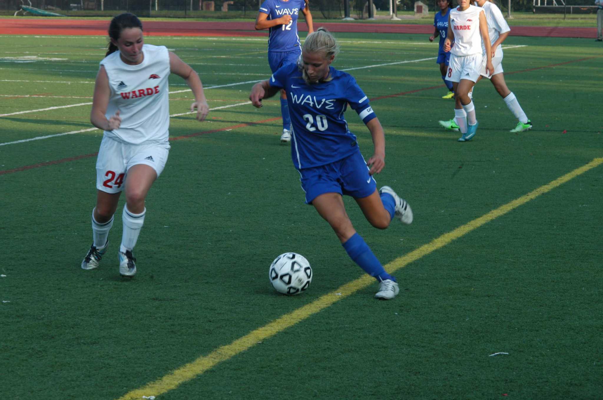 Darien girls soccer team's rally falls short at Fairfield Warde