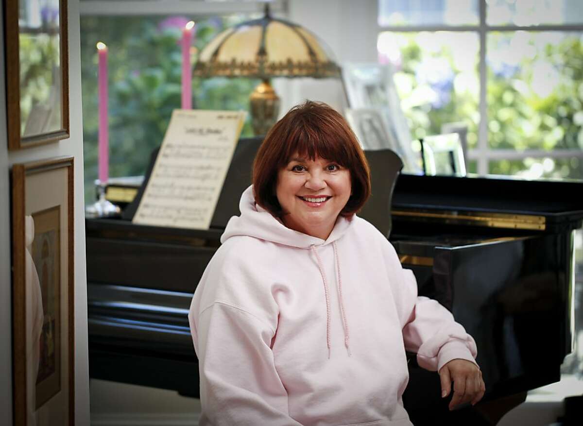 Linda Ronstadt, who recently disclosed that she has Parkinson's Disease and can no longer sing, is seen in her San Francisco, Calif., on Thursday, Sep. 5, 2013.