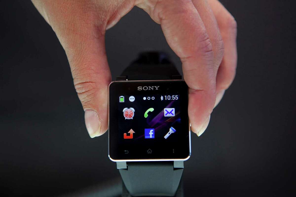 does smartwatch work with android