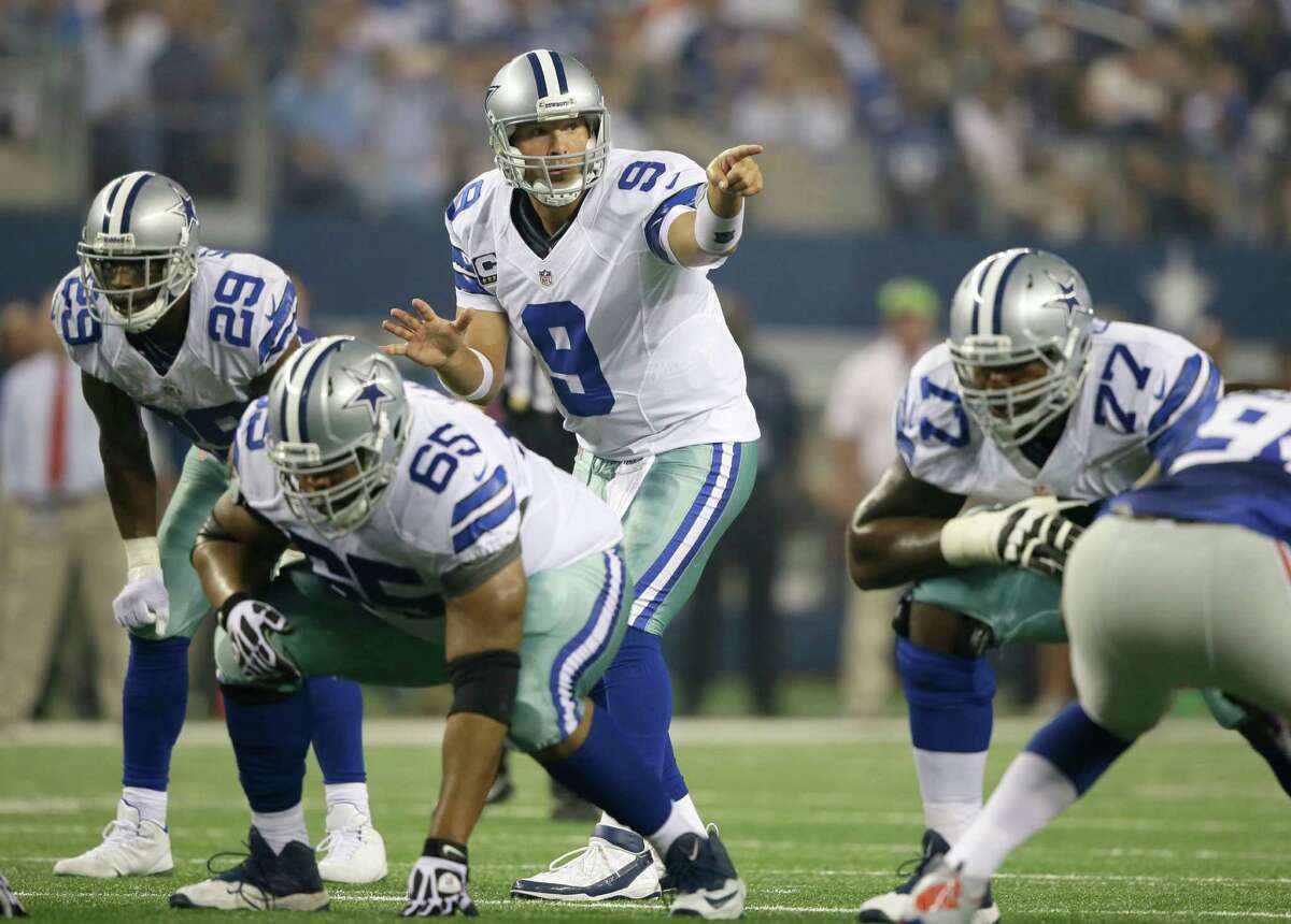 On some no-huddle plays, Cowboys quarterback Tony Romo changed the call from the sidelines from a run to a pass.