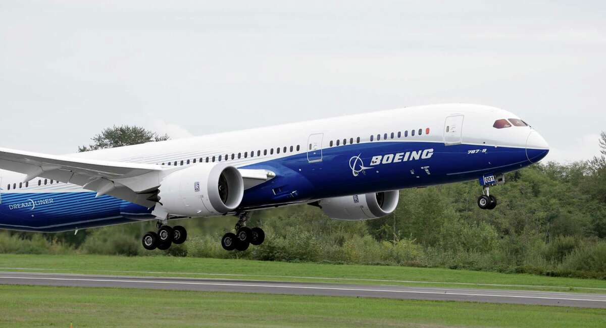 First Boeing 787-9 flies