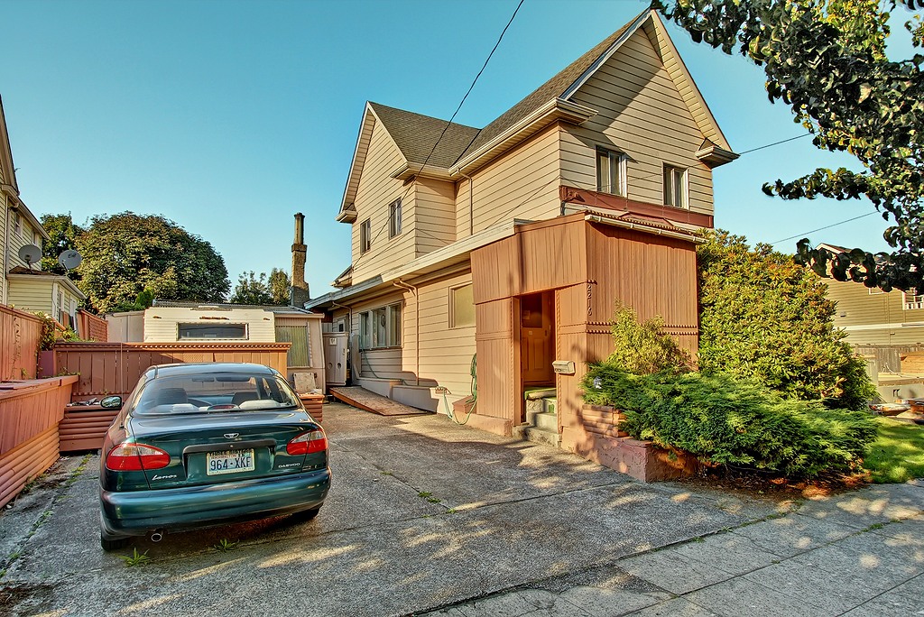 Artsy home for sale in Ballard