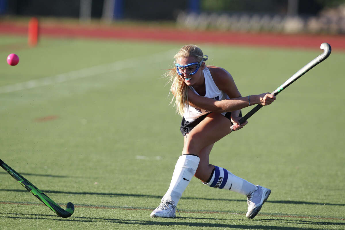 Johns scores two goals as Darien field hockey team blanks Staples