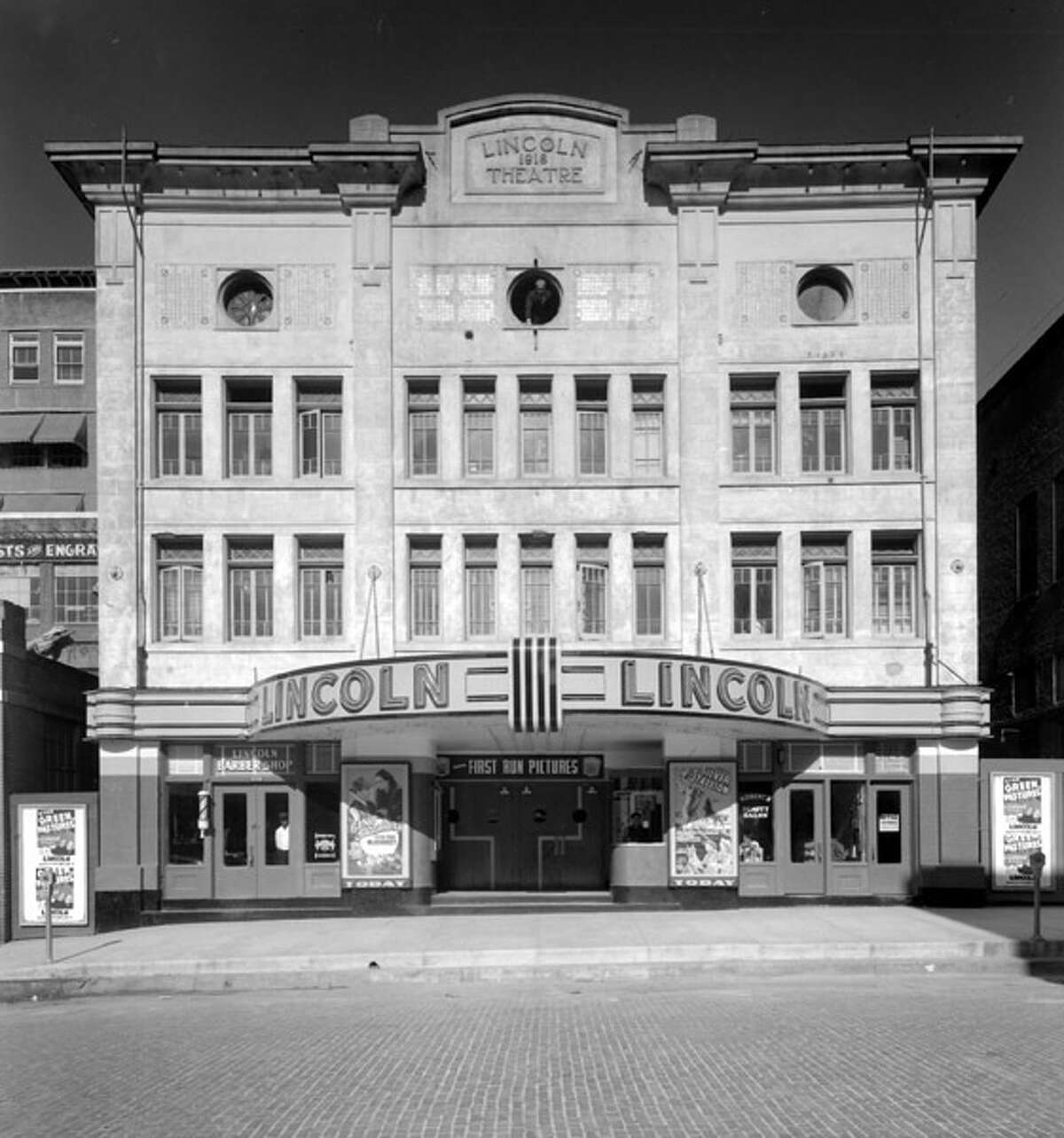 Houston's River Oaks theater has a new owner