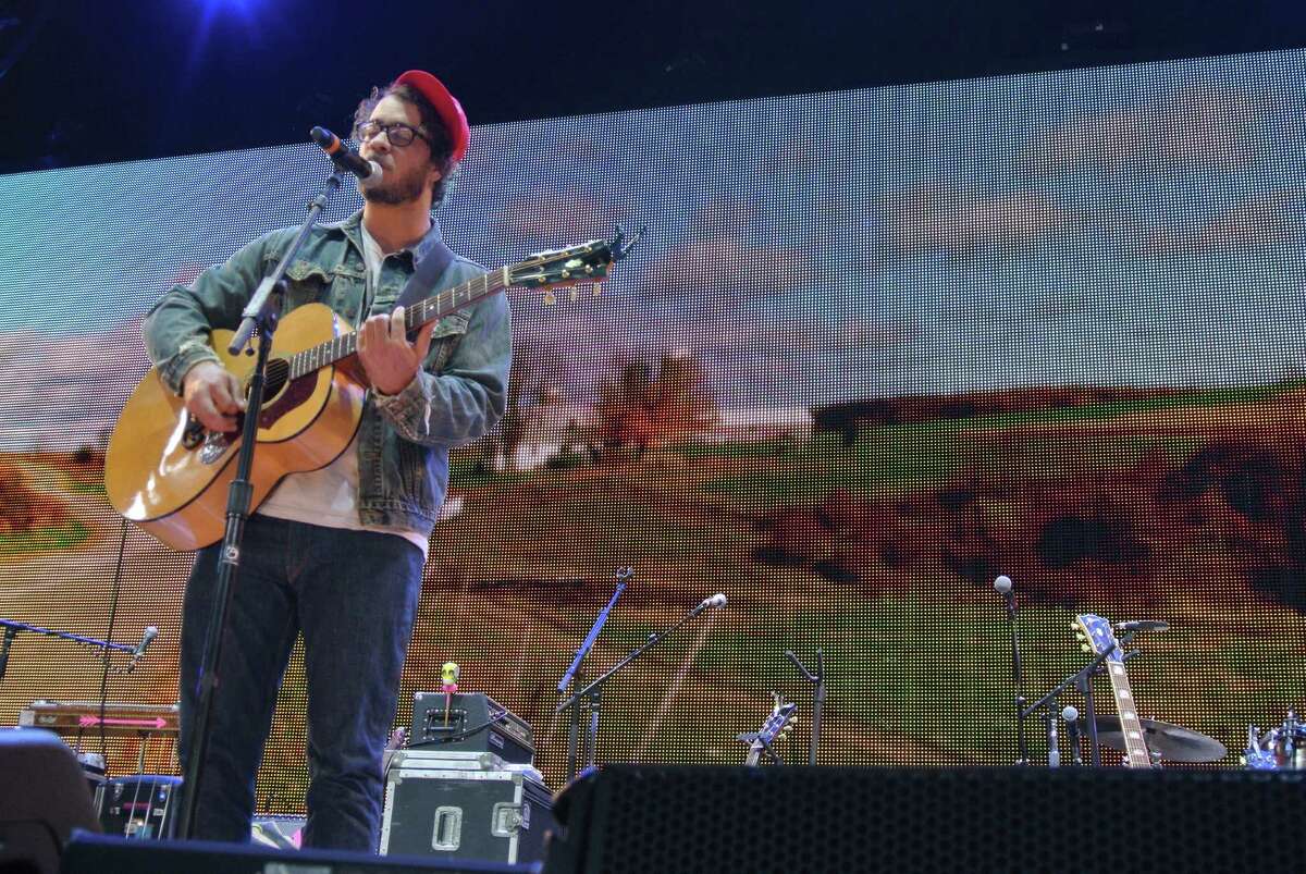 Photos Farm Aid performers