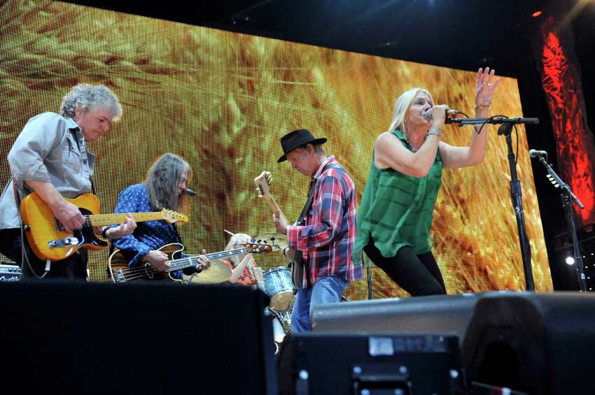 Photos Farm Aid performers