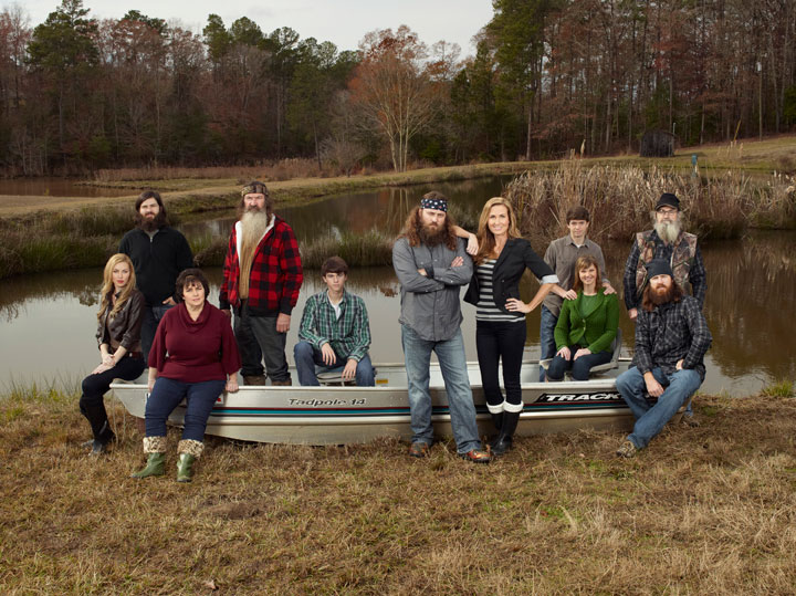 Duck Dynasty' Star Si Robertson's Beard Has Probably Never Been Washed,  Says Nephew Willie