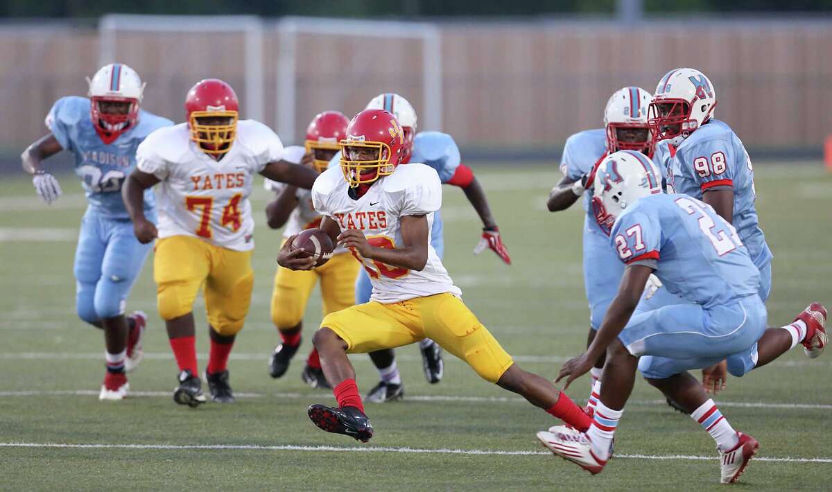 Hard work has Yates football team roaring under new coach