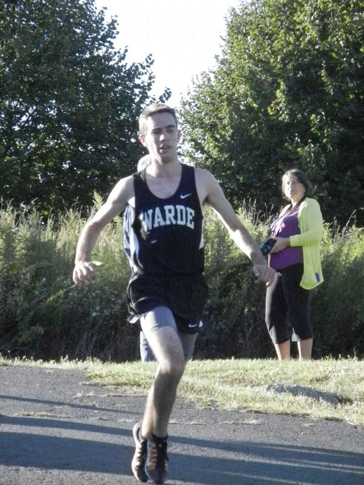 Warde's first loss in girls cross country; Staples sweeps boys and girls